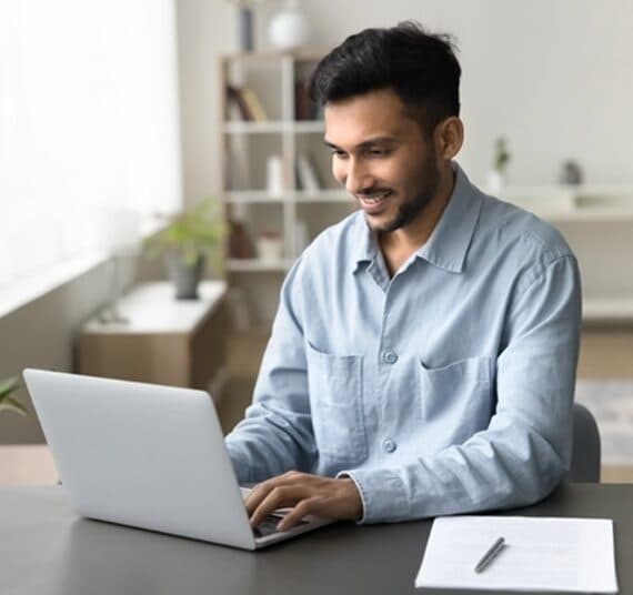 handsome-businessman-chatting-smartphone-stand-by-luxury-auto-outdoor-car-available (4)